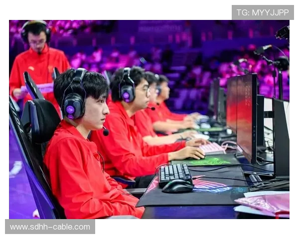 电竞盛宴燃情开战，全球顶级战队争锋对决，谁将称霸赛场引领风潮